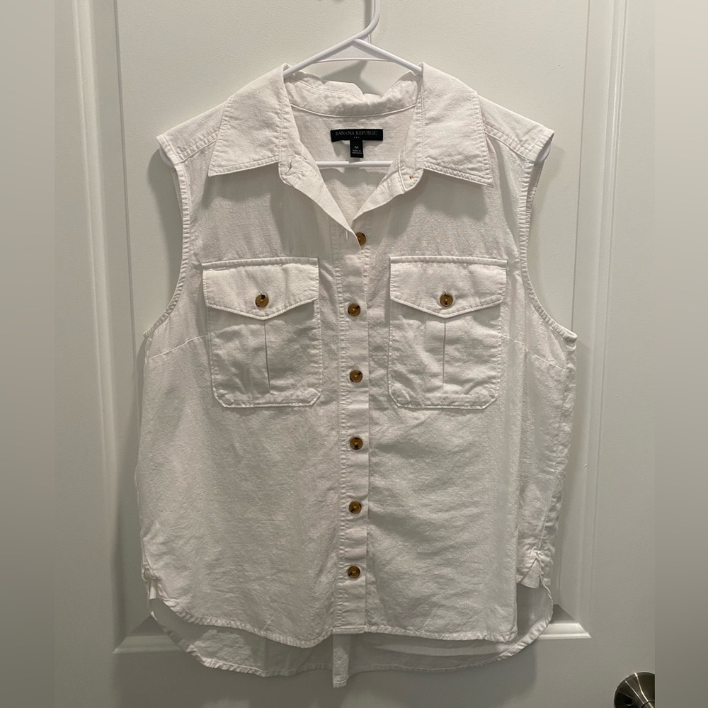 Banana Republic Cream Button Down Shirt